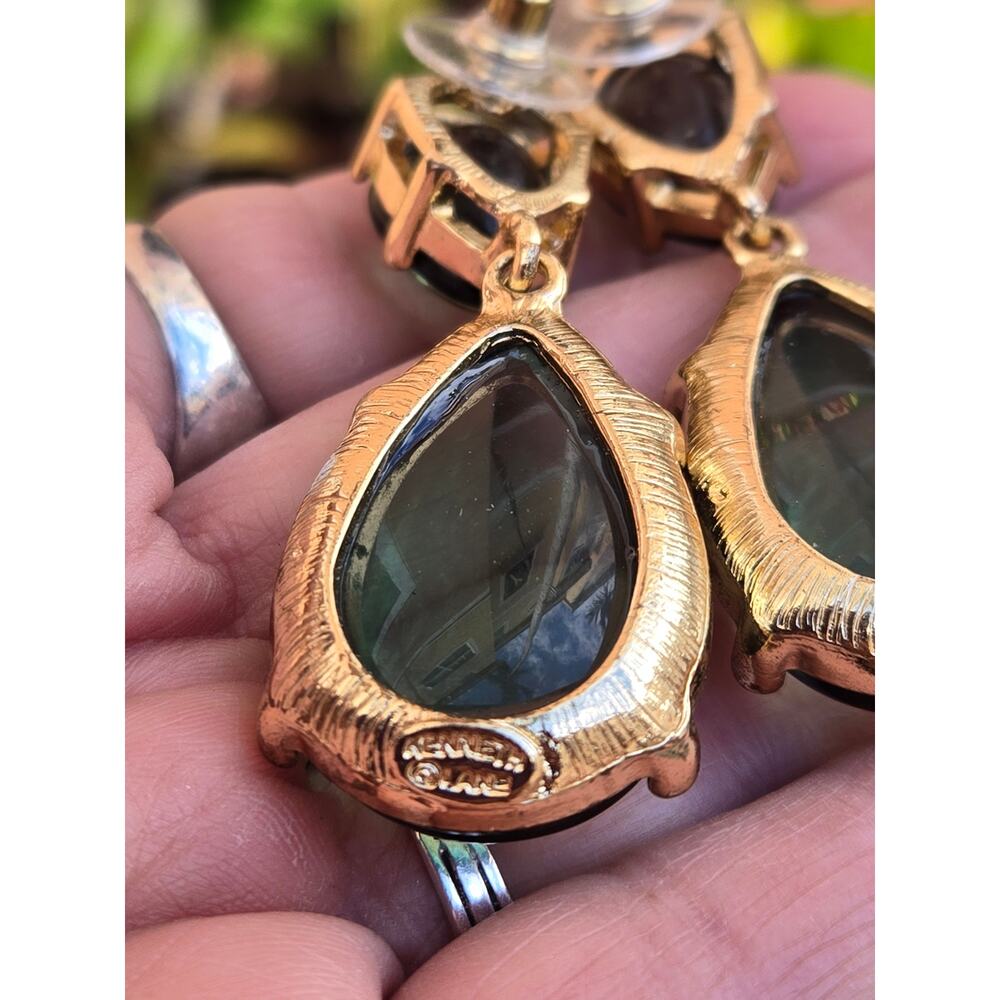 Vintage Kenneth Jay Lane Gold Tone Emerald Resin … - image 7